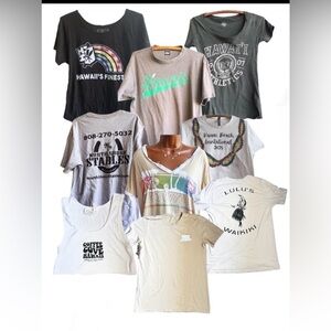 Bundle of 9 Hawaii themed T-shirts